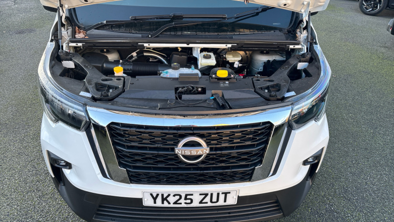 Nissan Primastar 30 L1 Diesel 2.0 dCi 150ps H2 Acenta Van